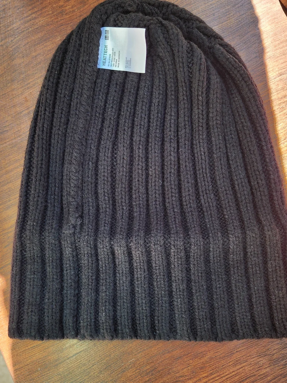 Black Ribbed Knit Beanie Red Embroidered Heart Cuffed Winter Hat